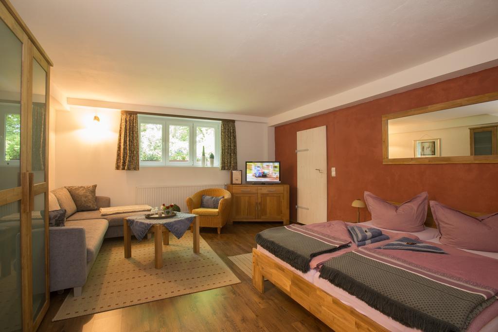 לובן Gaestehaus Villa Reich מראה חיצוני תמונה