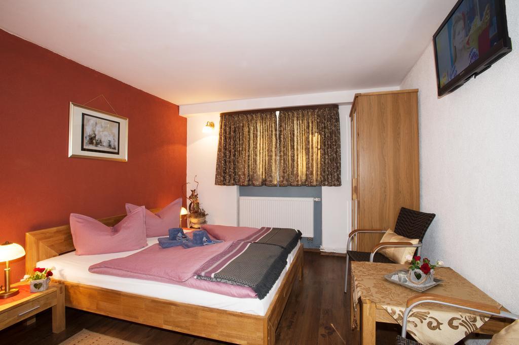 לובן Gaestehaus Villa Reich מראה חיצוני תמונה